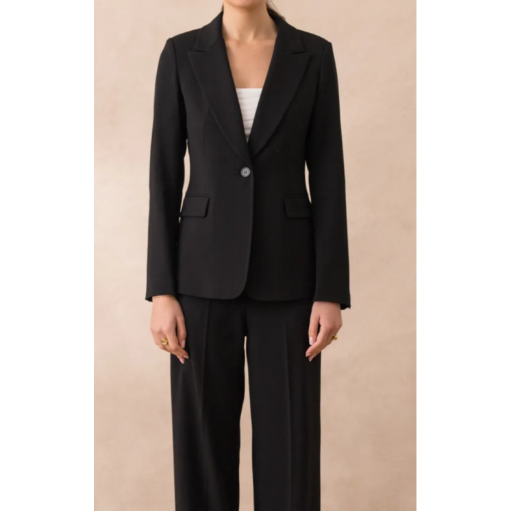 veste cintrée uni noire cintrée 1 bouton intemporelle, idéale pour toutes les occasions