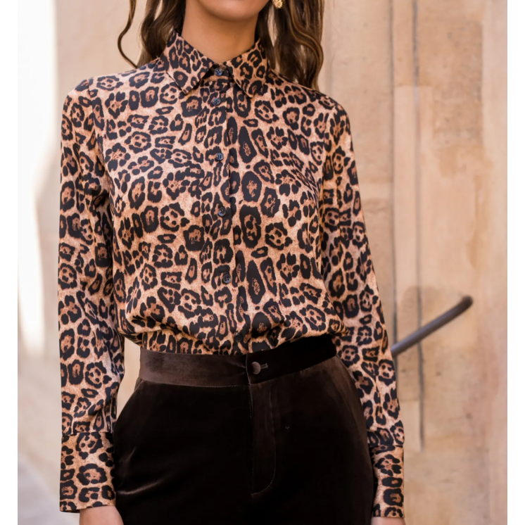 Chemisier satinée motif léopard