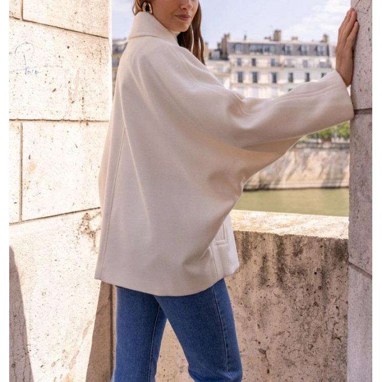 Manteau Oversize Beige Demi-Saison : Style Tendance et Confort